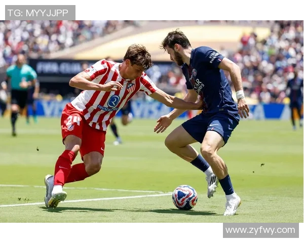 巴黎圣日耳曼足球俱乐部连续补强，欲重返世界前十强