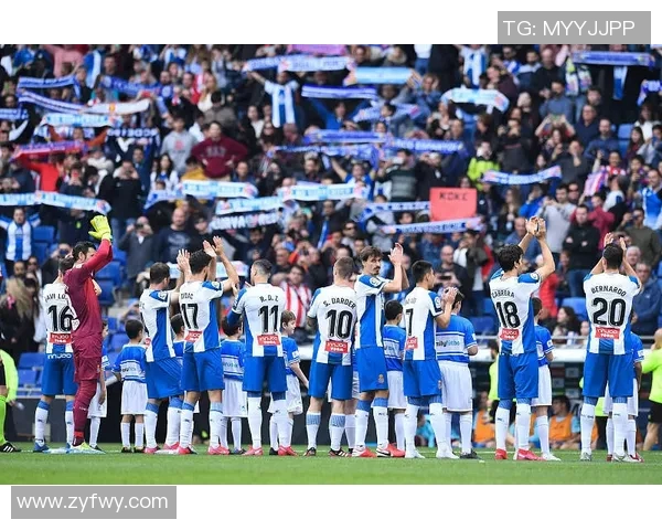 辛根遭遇连败，德甲排名滑落至中游，球队未来何去何从？